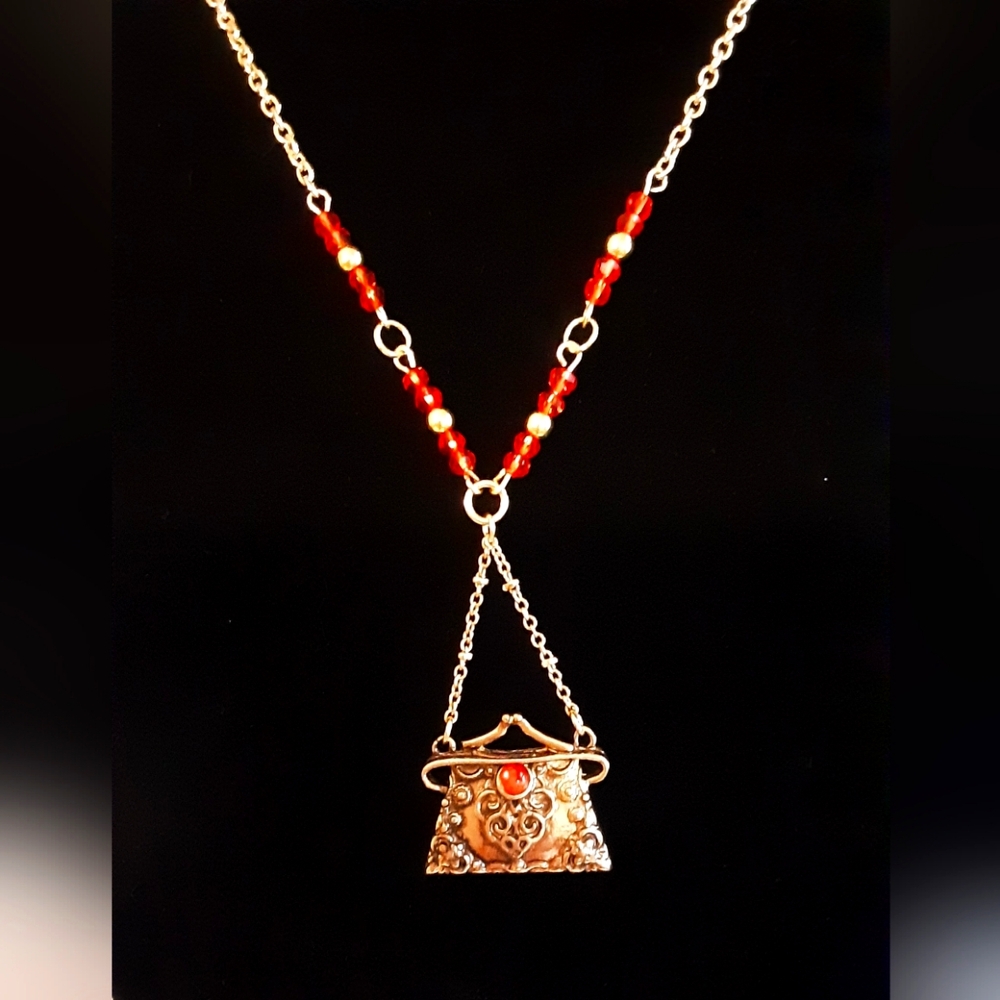 Hand Crafted Victorian Style Purse Necklace Gold Tone